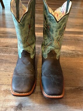 Dan Post Kids Size 5 Cowgirl Boots
